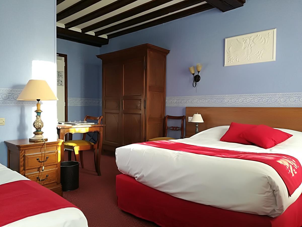 Hostellerie Saint Martin- Logis Hotel Et Restaurant Creully sur Seulles Exteriör bild